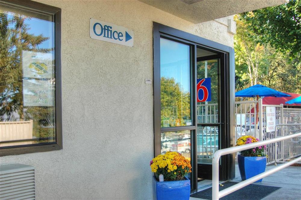 Motel 6-Eugene, Or - South Springfield Екстериор снимка