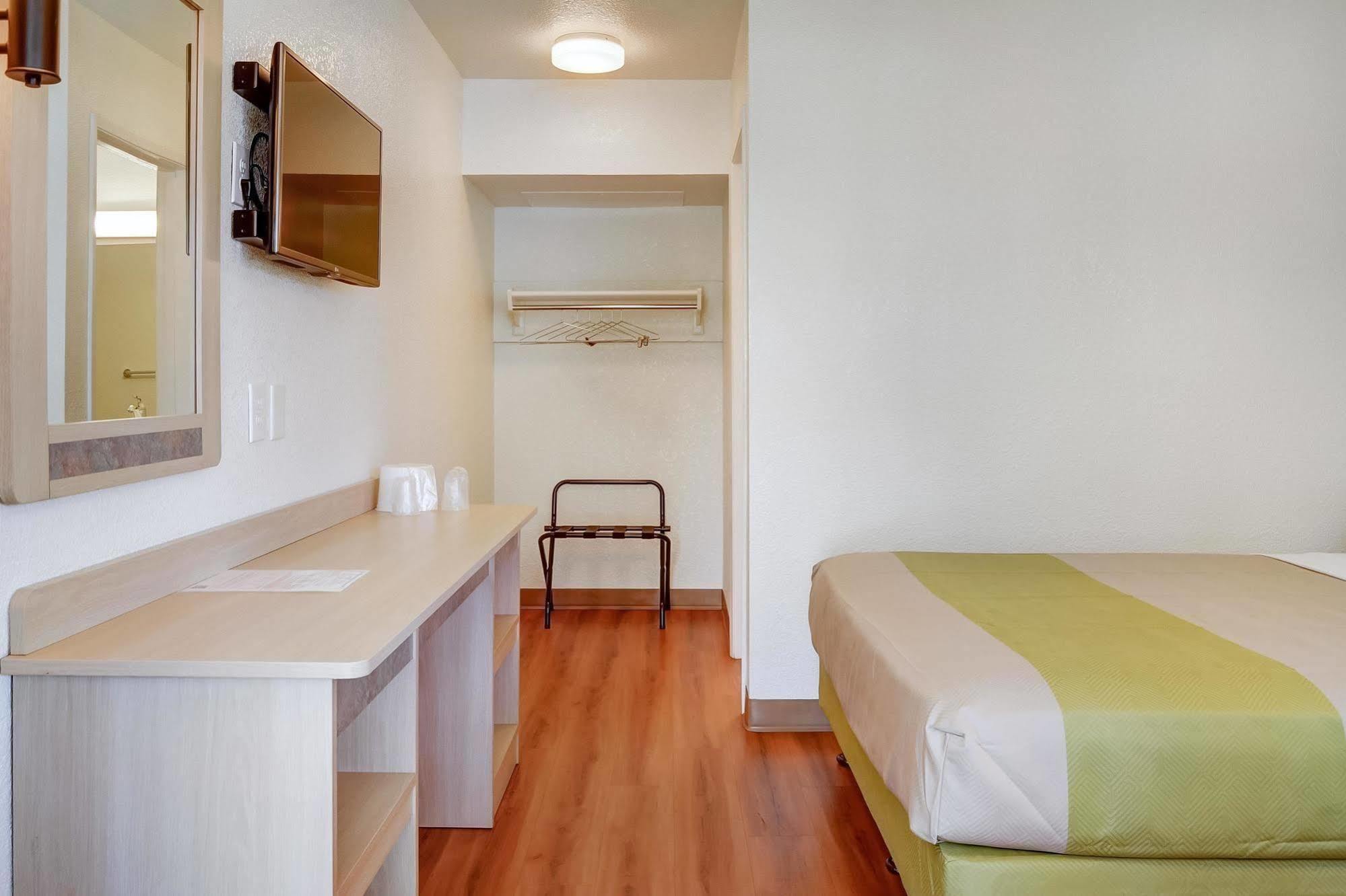Motel 6-Eugene, Or - South Springfield Екстериор снимка