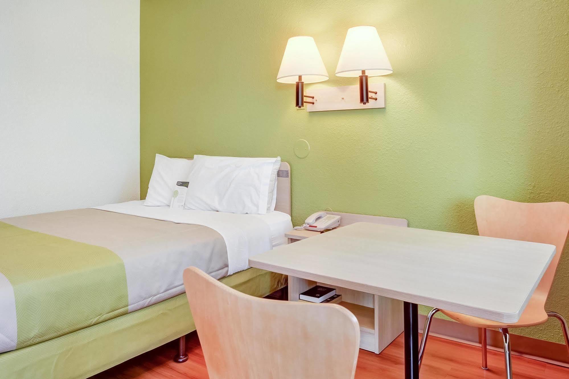 Motel 6-Eugene, Or - South Springfield Екстериор снимка